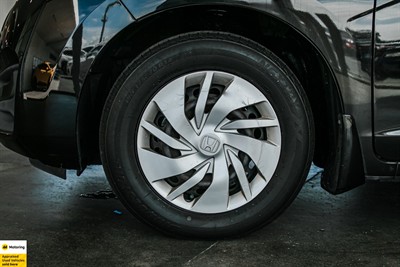 2015 Honda Fit - Thumbnail