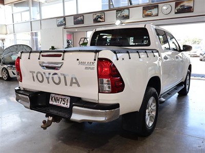 2017 Toyota Hilux - Thumbnail