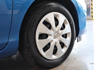 2014 Toyota Aqua - Thumbnail