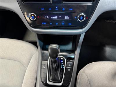 2022 Hyundai IONIQ - Thumbnail
