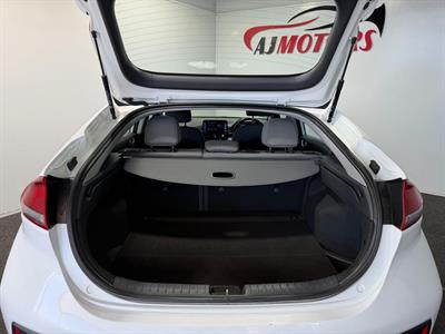 2022 Hyundai IONIQ - Thumbnail