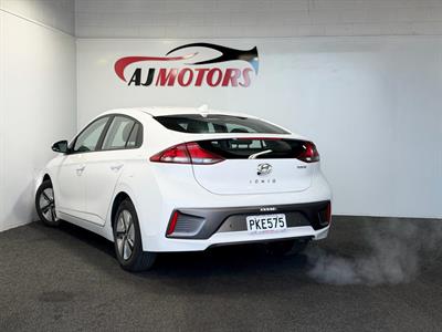 2022 Hyundai IONIQ - Thumbnail