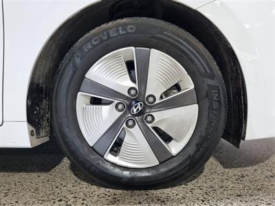 2022 Hyundai IONIQ - Thumbnail