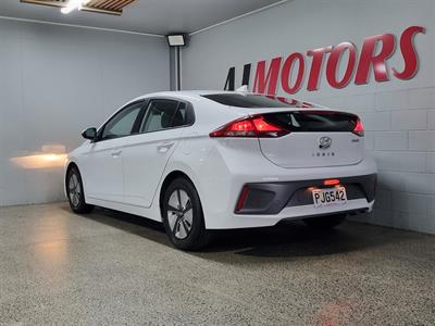 2022 Hyundai IONIQ - Thumbnail