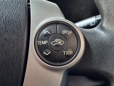 2013 Toyota Aqua - Thumbnail