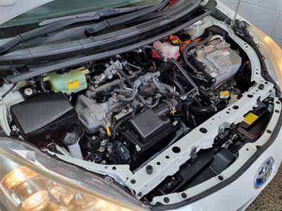 2013 Toyota Aqua - Thumbnail