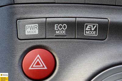 2012 Toyota Prius - Thumbnail