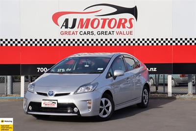 2012 Toyota Prius - Thumbnail