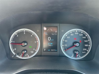 2019 Toyota Hiace - Thumbnail