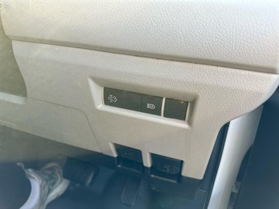 2019 Toyota Hiace - Thumbnail