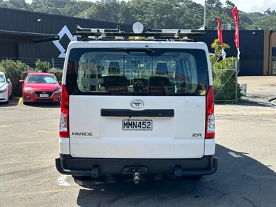 2019 Toyota Hiace - Thumbnail