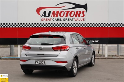 2022 Hyundai i30 - Thumbnail