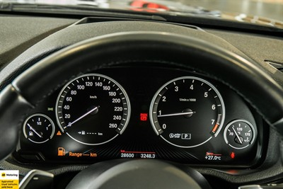 2017 BMW X4 - Thumbnail