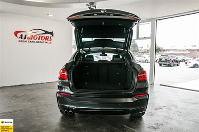 2017 BMW X4 - Thumbnail