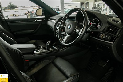 2017 BMW X4 - Thumbnail