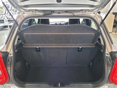 2017 Suzuki Swift - Thumbnail