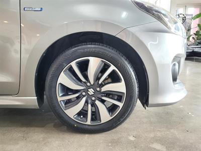 2017 Suzuki Swift - Thumbnail