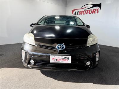 2013 Toyota Prius - Thumbnail