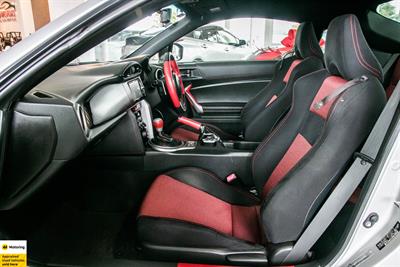 2013 Toyota 86 - Thumbnail