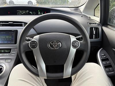 2012 Toyota Prius - Thumbnail