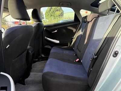 2012 Toyota Prius - Thumbnail