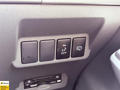 2012 Toyota Prius - Thumbnail