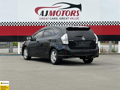 2012 Toyota Prius - Thumbnail