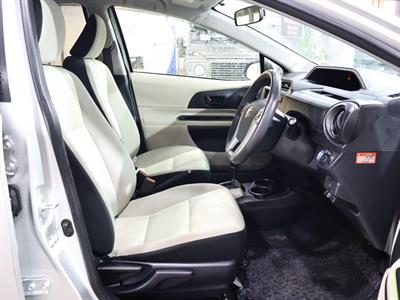 2014 Toyota Aqua - Thumbnail