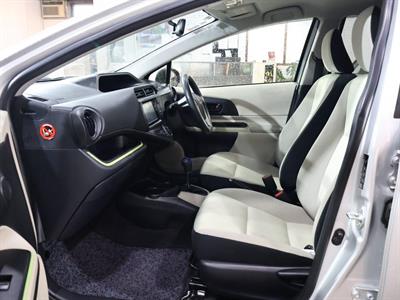 2014 Toyota Aqua - Thumbnail