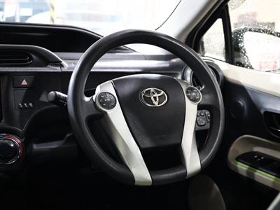 2014 Toyota Aqua - Thumbnail