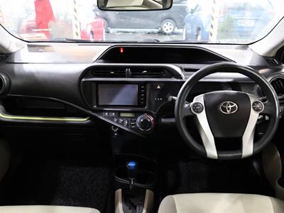 2014 Toyota Aqua - Thumbnail
