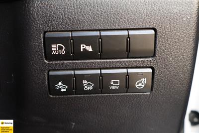 2015 Lexus NX 300h - Thumbnail