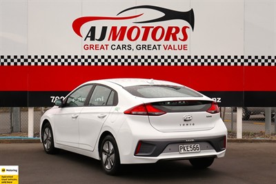 2022 Hyundai IONIQ - Thumbnail