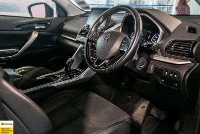 2022 Mitsubishi Eclipse Cross - Thumbnail