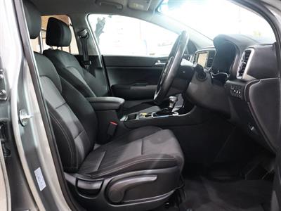 2021 Kia Sportage - Thumbnail