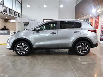 2021 Kia Sportage - Thumbnail