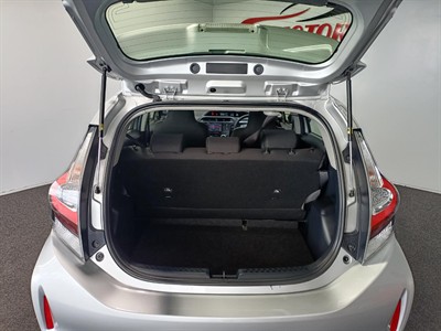 2020 Toyota Aqua - Thumbnail