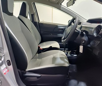 2020 Toyota Aqua - Thumbnail