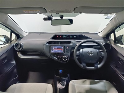 2020 Toyota Aqua - Thumbnail