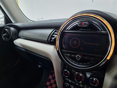 2015 Mini Cooper - Thumbnail