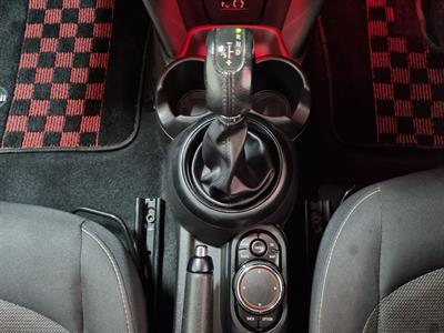 2015 Mini Cooper - Thumbnail