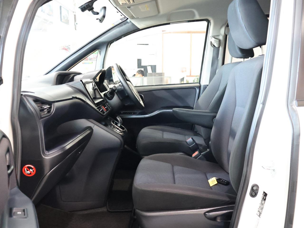 2015 Toyota Noah