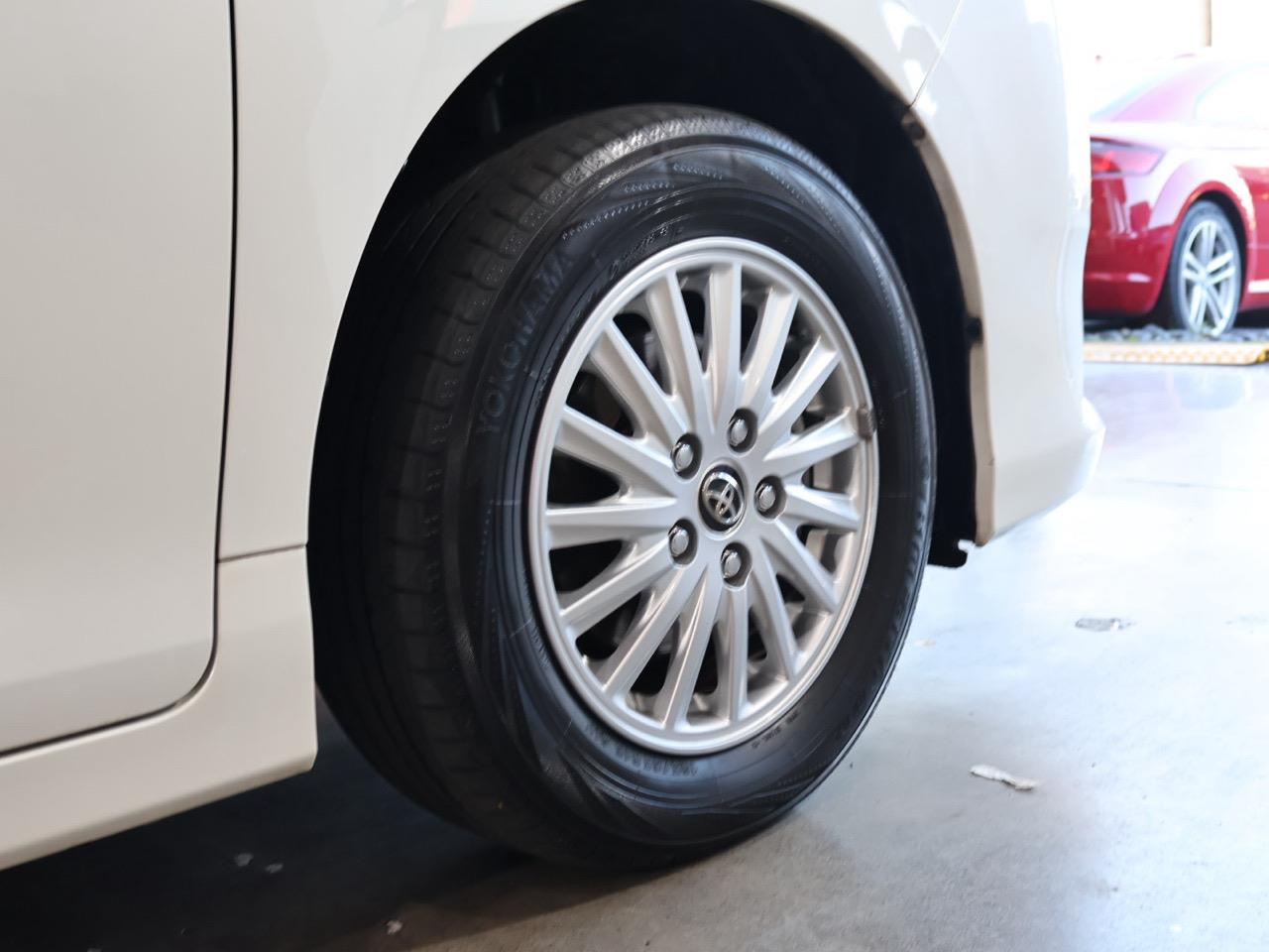 2015 Toyota Noah