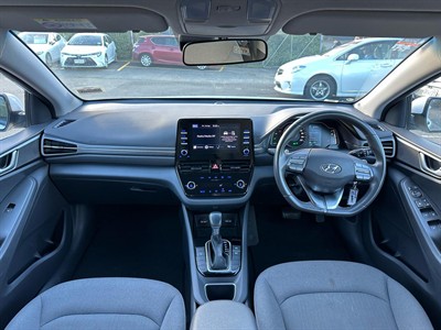 2022 Hyundai IONIQ - Thumbnail