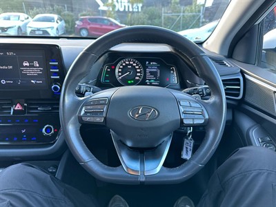 2022 Hyundai IONIQ - Thumbnail