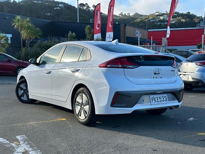 2022 Hyundai IONIQ - Thumbnail