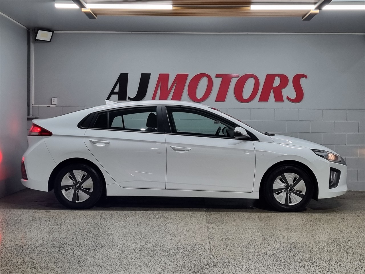 2022 Hyundai IONIQ