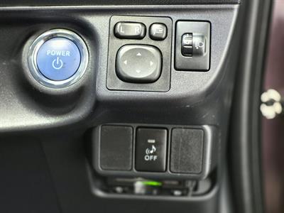 2014 Toyota Aqua - Thumbnail