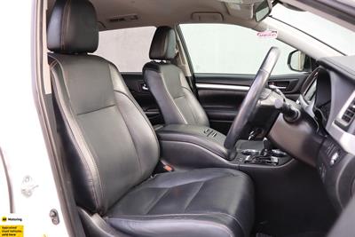 2020 Toyota Highlander - Thumbnail