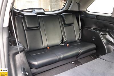 2020 Toyota Highlander - Thumbnail